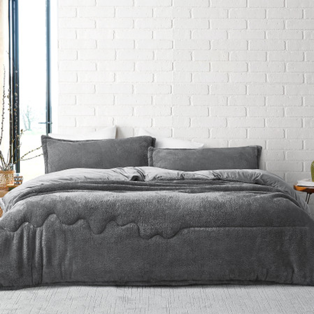 Crooked Line - Coma Inducer® Comforter - Steel Gray