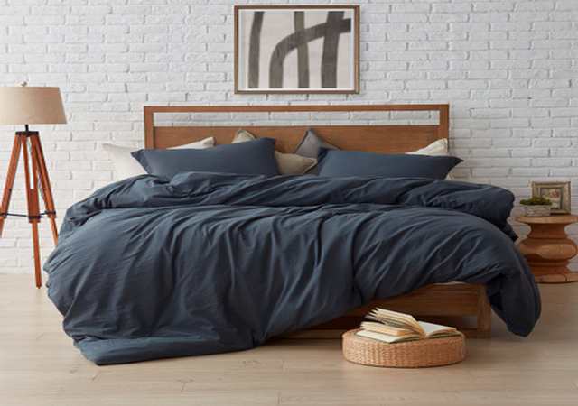6:: Natural Loft® Comforter - Faded Black