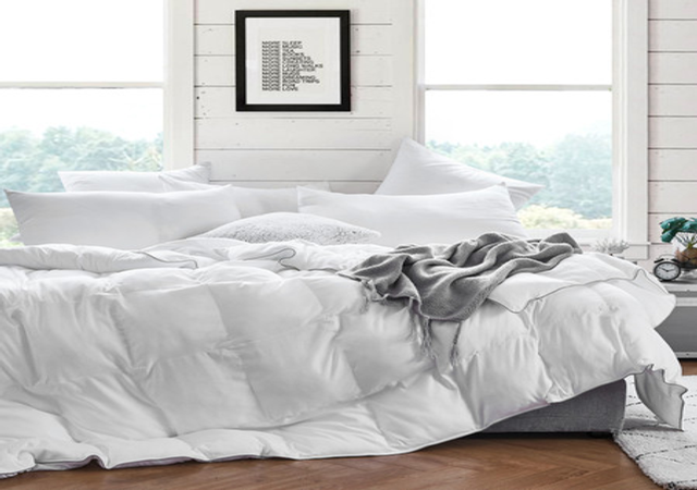Snorze® Cloud Comforter - Coma Inducer® - Oversized Comforter in White