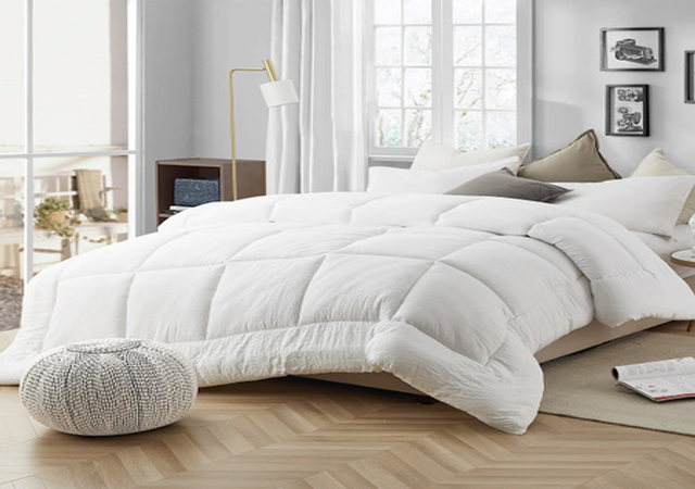 Natural Loft® Down Alternative Oversized Comforter
