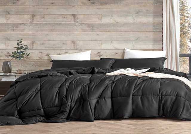 1L:: Snorze® Cloud Comforter - Coma Inducer® Ultra Cozy Bamboo - Oversized Comforter in Black