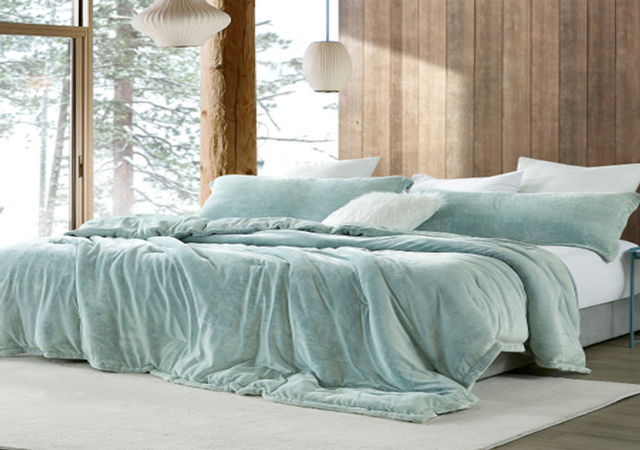 Coma Inducer® Oversized Comforter - Frosted Pine