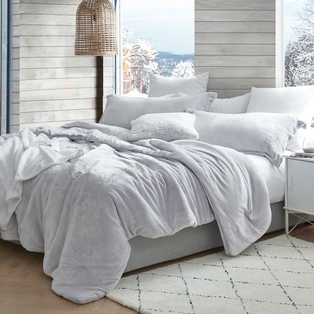 Coma Inducer® Oversized Queen Comforter - The Original Plush - Nimbus Cloud Gray