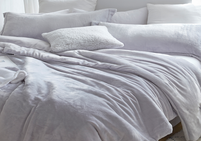 Coma Inducer® Oversized King Comforter - The Original Plush - Nimbus Cloud Gray