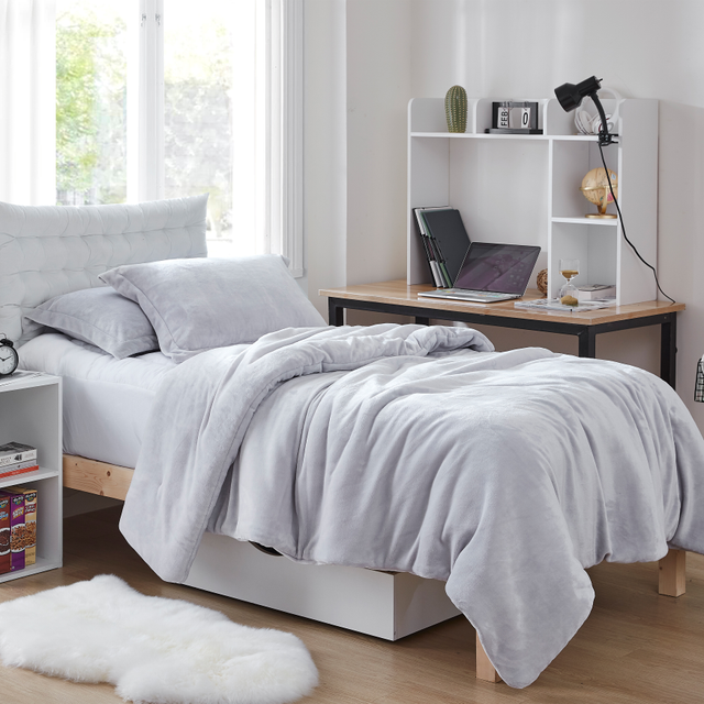 Coma Inducer® Oversized Twin Comforter - The Original Plush - Nimbus Cloud Gray