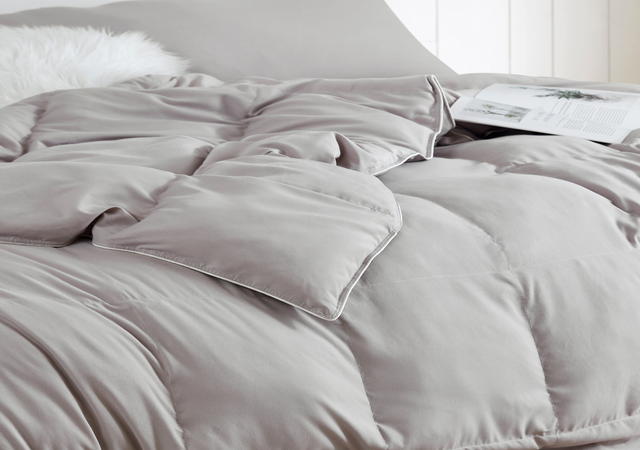 Snorze® Cloud Comforter - Coma Inducer® - Oversized Comforter in Silver Cloud