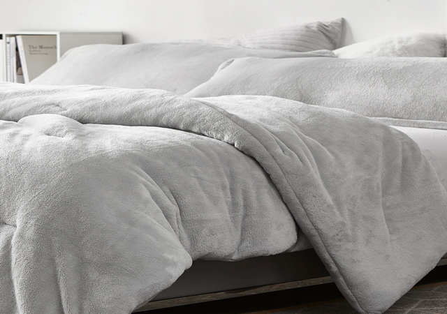 Coma Inducer® Oversized Queen Comforter - Me Sooo Comfy - Glacier Gray
